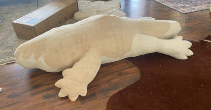 GIANT Alligator