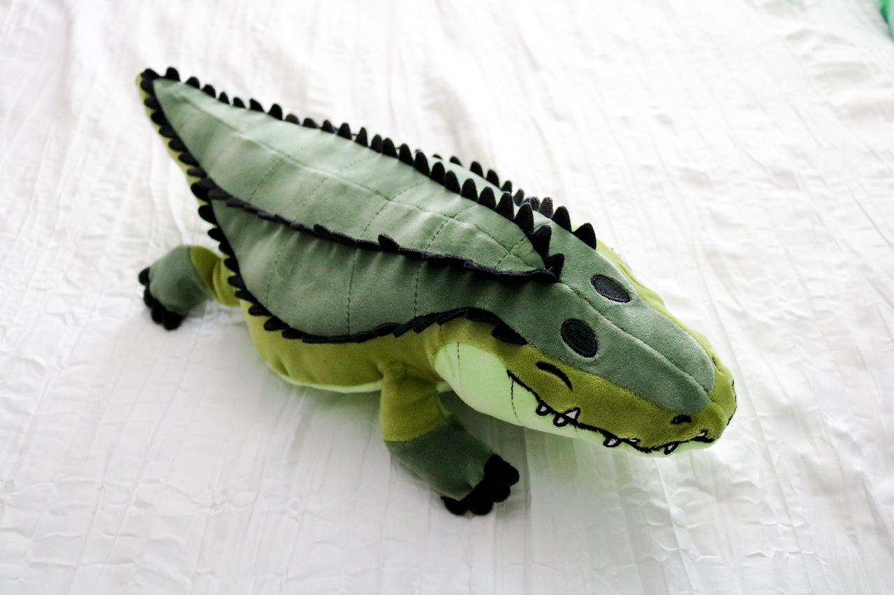15 inch Flat Gator Plush